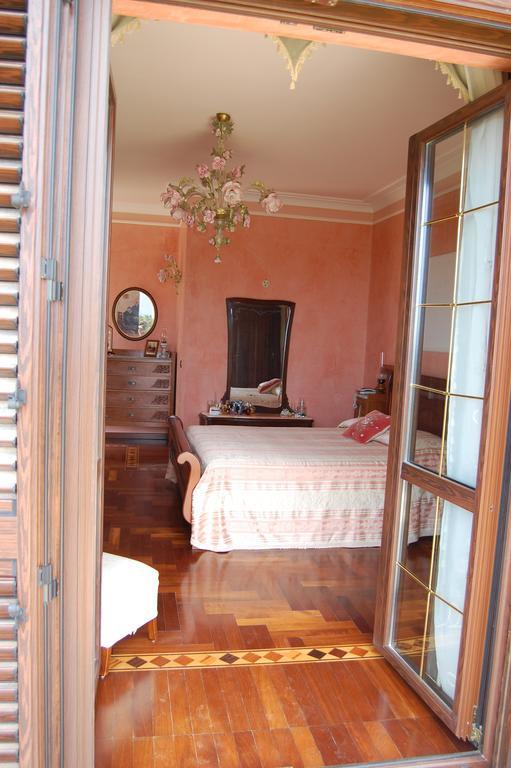 سوفيراتو مارينا B&B Villa Francesca الغرفة الصورة