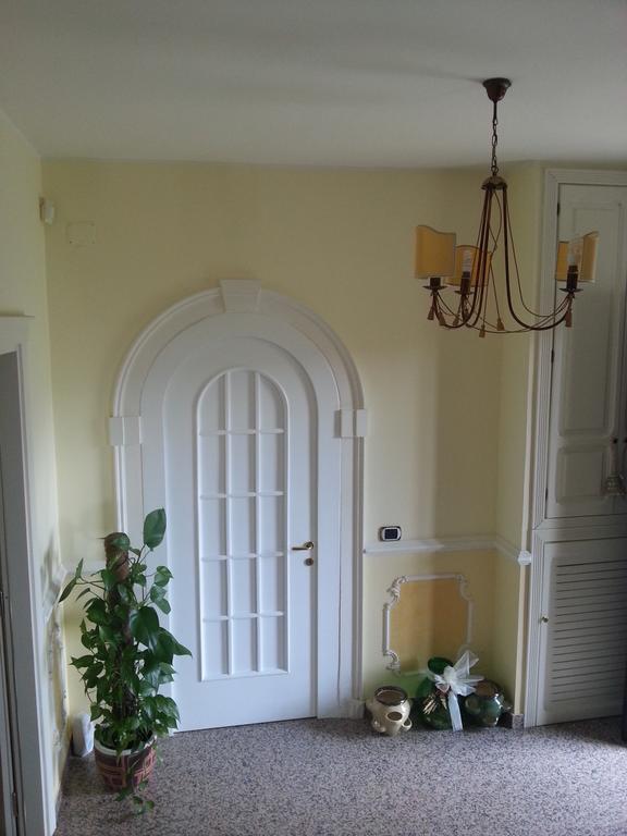 سوفيراتو مارينا B&B Villa Francesca الغرفة الصورة