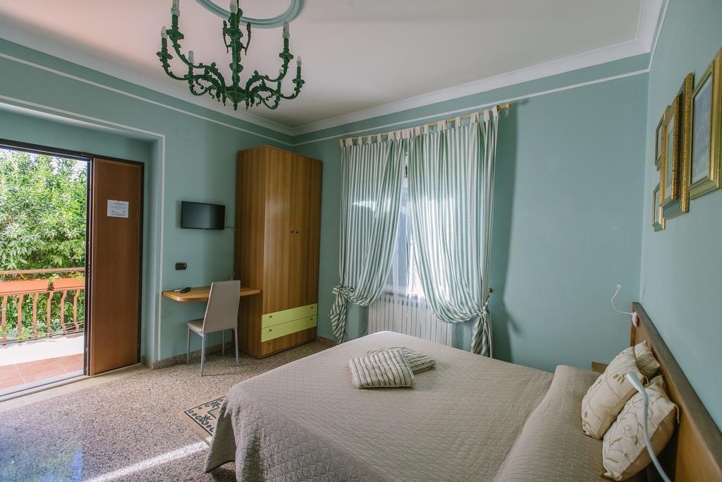 سوفيراتو مارينا B&B Villa Francesca المظهر الخارجي الصورة
