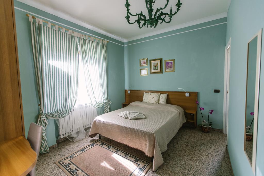 سوفيراتو مارينا B&B Villa Francesca المظهر الخارجي الصورة